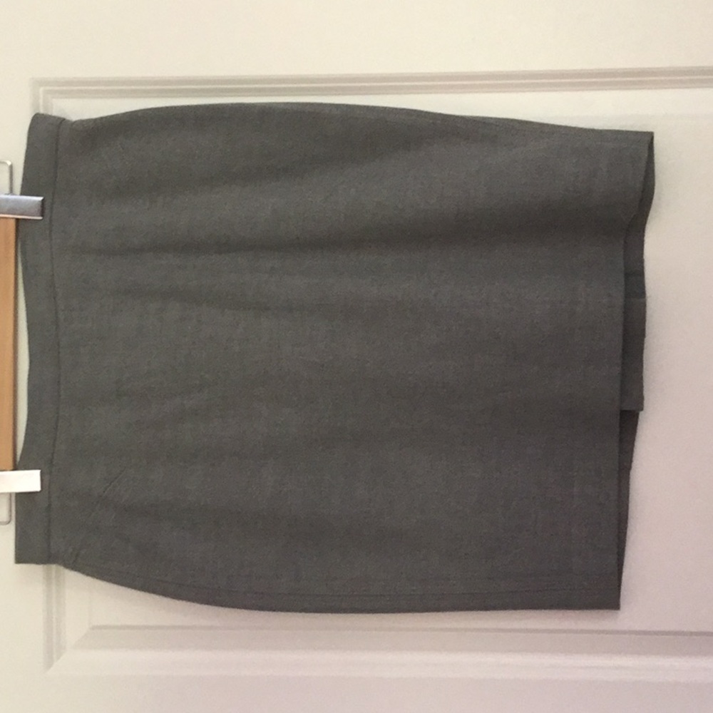Grey skirt